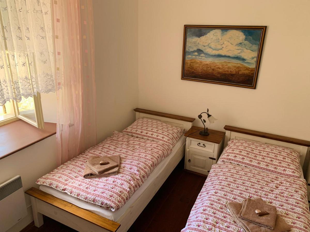 Zamek Mokrosuky Экстерьер фото